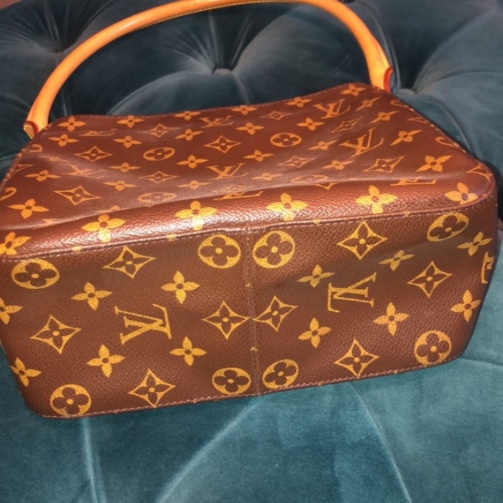 Authentic Vintage Louis Vuitton Handbag - Picture 5 of 6